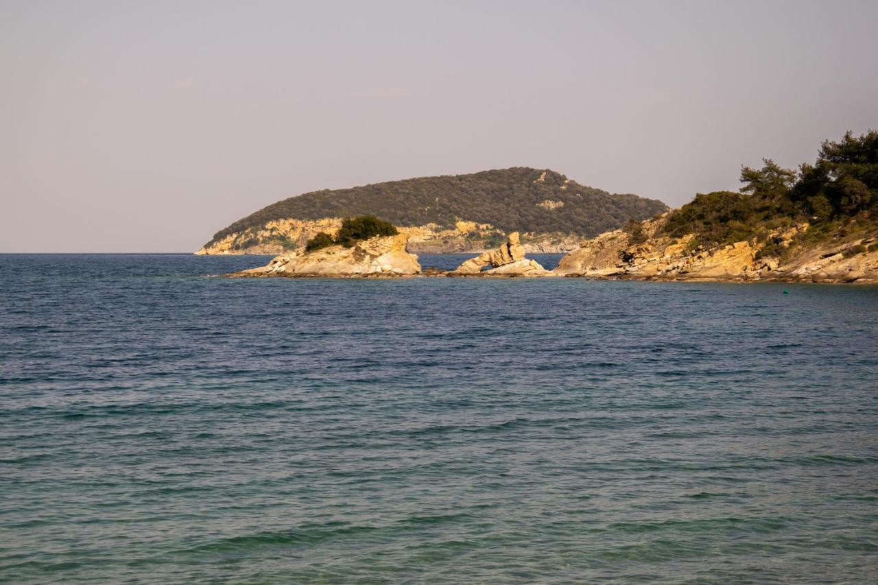 Just On The Sea 1 Villa Nea Iraklitsa Eksteriør billede